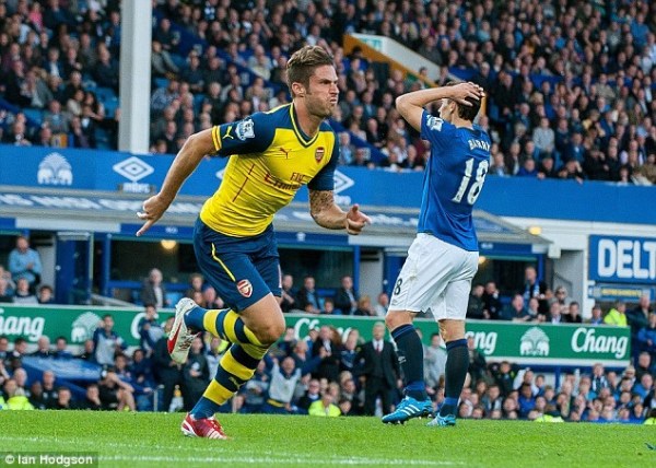  曼城锋霸戴帽屠榜尾队英超领骑位置愈稳固